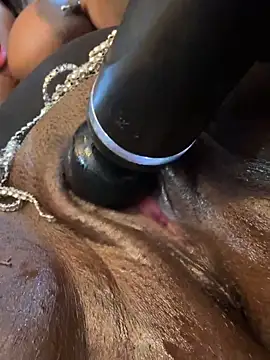 darle_volant's sex show image