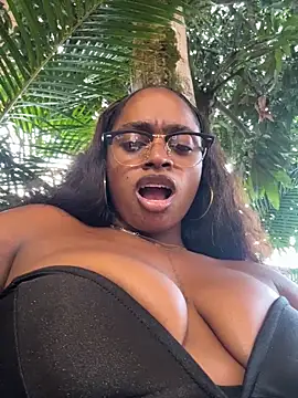 darle_volant's sex show image