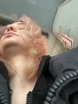 aka_Blonde's sex show image