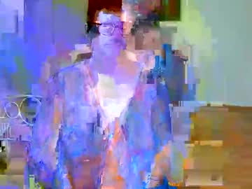 Изображение секс-шоу модели illymaus