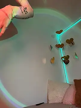 GiannaMagari_'s sex show image