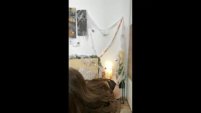 Изображение секс-шоу модели CelineReys Изображение секс-шоу модели CelineReys