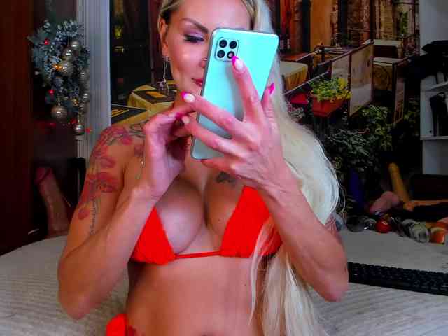 NikkaHotX's sex show image