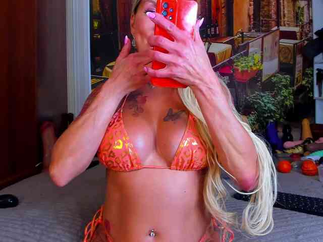 Sexshow-Bild von NikkaHotX Sexshow-Bild von NikkaHotX