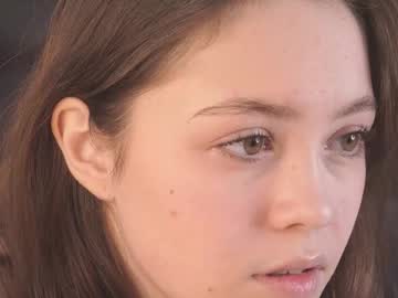 Изображение секс-шоу модели kissiekat