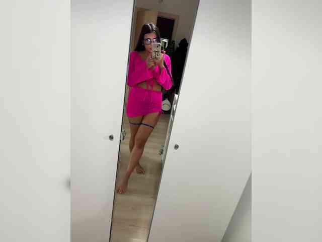 Kiss-krisss's sex show image