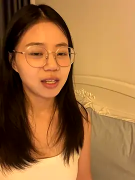 Ella-A9's sex show image