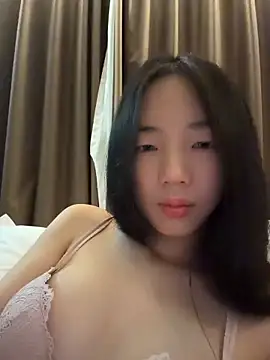 TinyBabe's sex show image