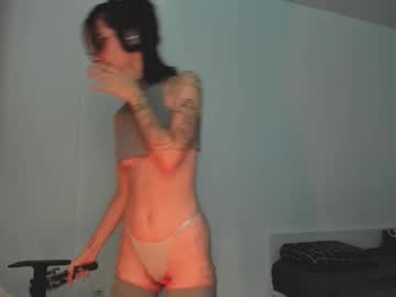 Изображение секс-шоу модели 2b_