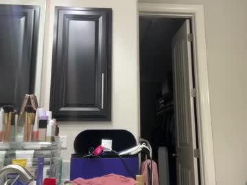 leanneluxecouple's sex show image