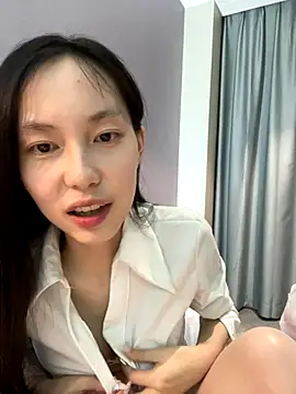 DD-52's sex show image