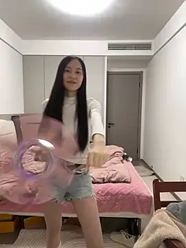 DD-52's sex show image