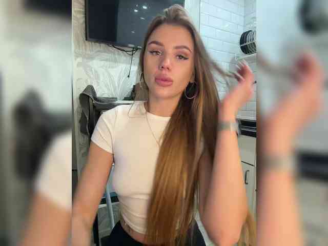 SweetyMia's sex show image