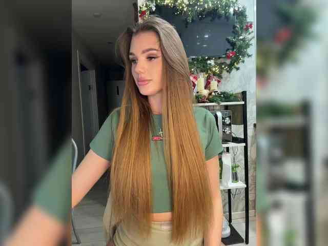 SweetyMia's sex show image