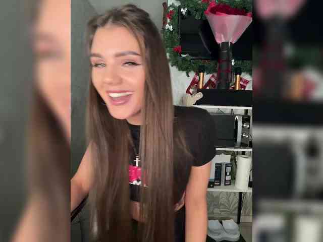 SweetyMia's sex show image