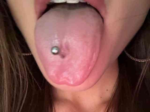SweetyMia's sex show image