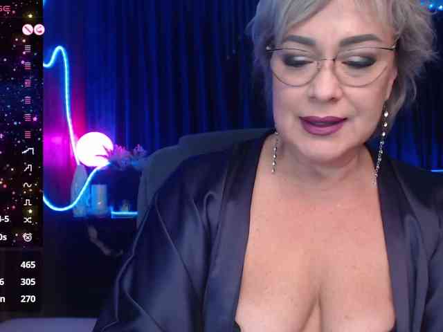 EllenRiplley's sex show image