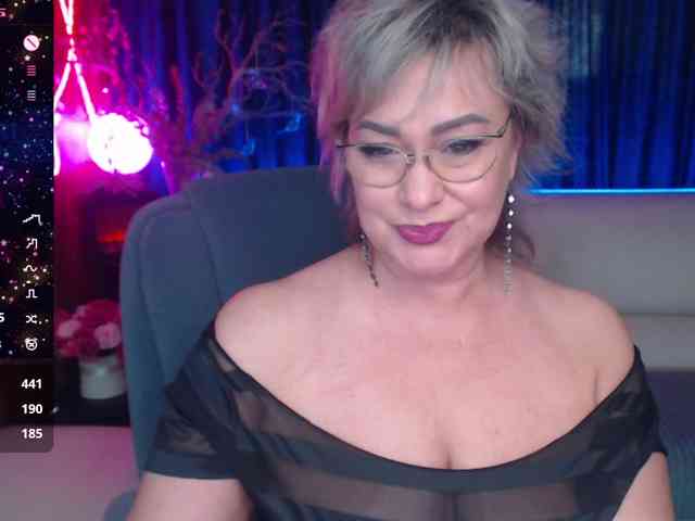 EllenRiplley's sex show image
