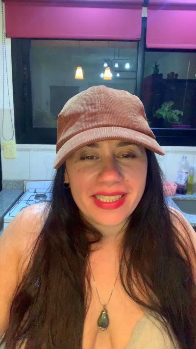 Изображение секс-шоу модели hotcurvi1 Изображение секс-шоу модели hotcurvi1