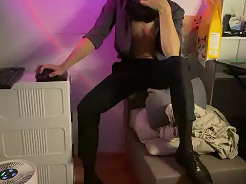 Wuza-H's sex show image