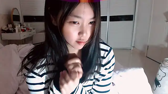 Miu1_girl's sex show image