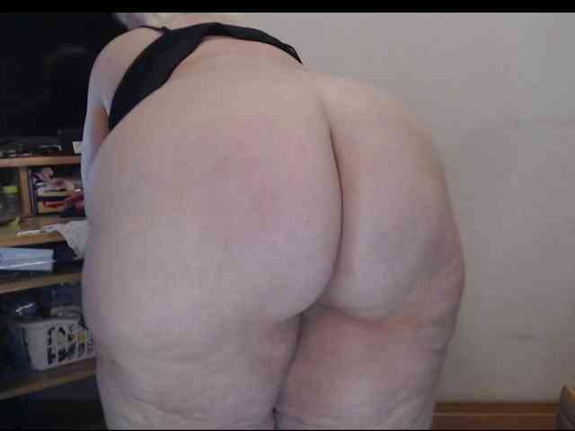 Norili's sex show image