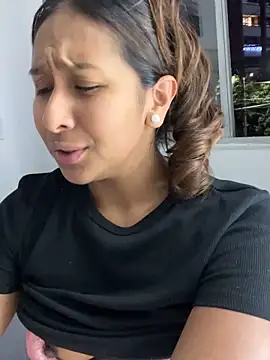 Изображение секс-шоу модели AmelyaMann Изображение секс-шоу модели AmelyaMann