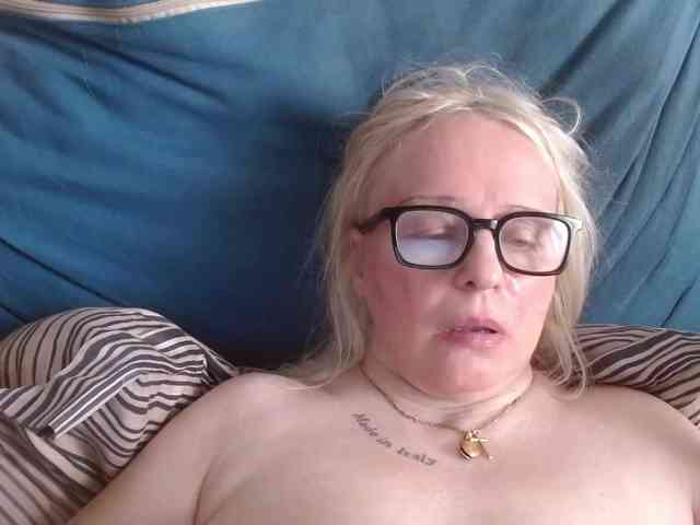 martachatte19's sex show image