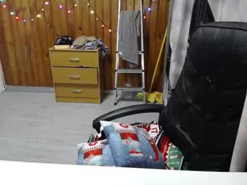 Sexshow-Bild von xxxnewlywedsxxx Sexshow-Bild von xxxnewlywedsxxx