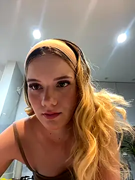 Изображение секс-шоу модели NicoleCut