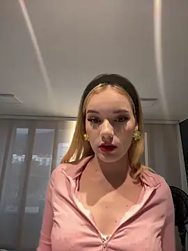 NicoleCut's sex show image NicoleCut's sex show image