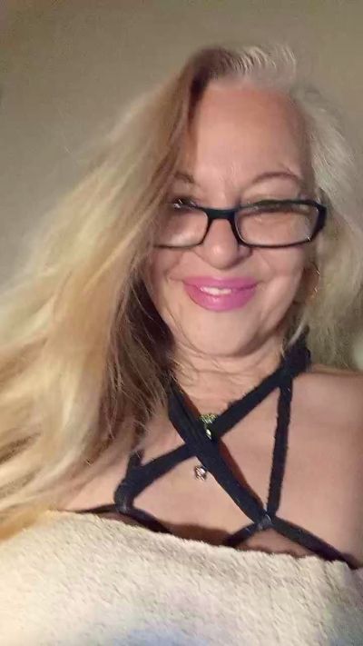 Sexshow-Bild von anaana_sexy Sexshow-Bild von anaana_sexy