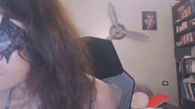 TinyWife's sex show image