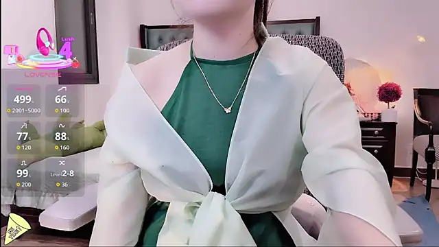 Caryln-Bun's sex show image