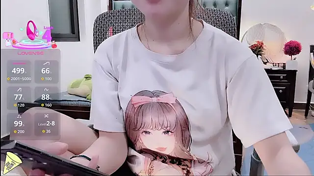 Caryln-Bun's sex show image