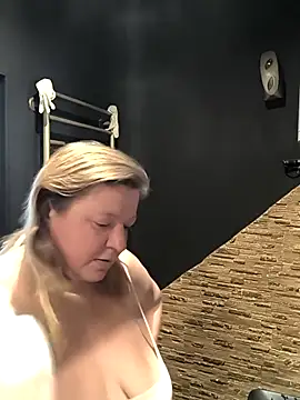 jusichka's sex show image