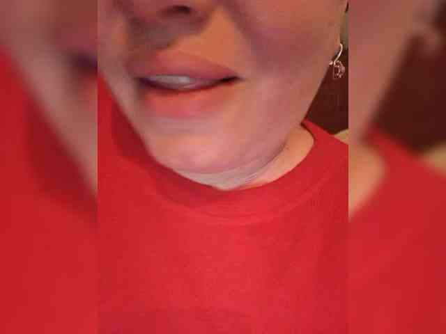 Juliamad's sex show image