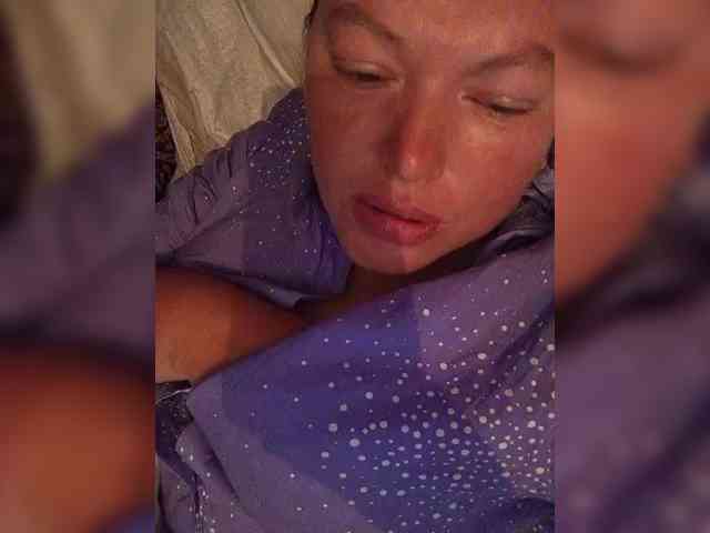 Juliamad's sex show image