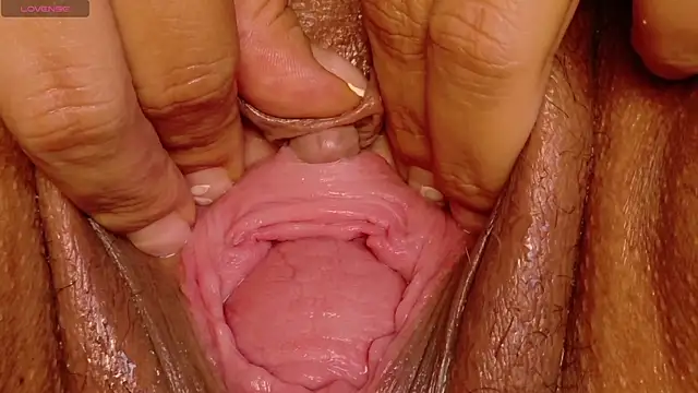Изображение секс-шоу модели naughtypussydirtyxx