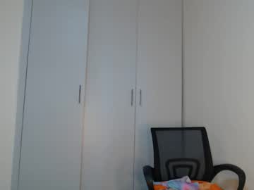 mia_c102130's sex show image