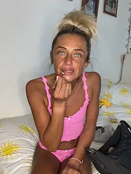 ScarlettGold_'s sex show image