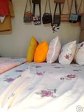 NicRaisaa's sex show image