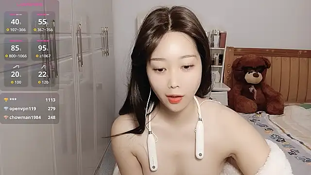 Изображение секс-шоу модели Xiaotantan-99 Изображение секс-шоу модели Xiaotantan-99