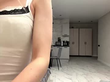 dewdropdoll's sex show image