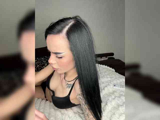 Изображение секс-шоу модели EvaDesire Изображение секс-шоу модели EvaDesire