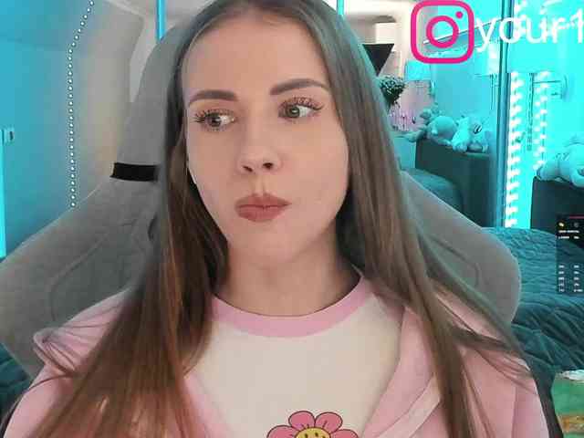 -VikkiL0vesCheese-'s sex show image -VikkiL0vesCheese-'s sex show image