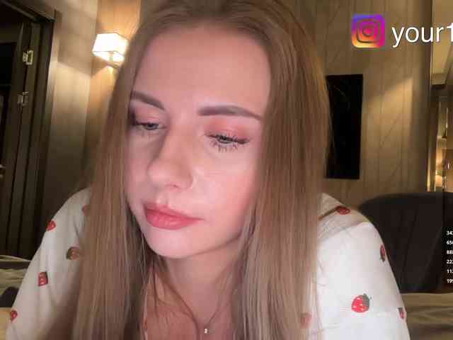 Изображение секс-шоу модели -VikkiL0vesCheese- Изображение секс-шоу модели -VikkiL0vesCheese-