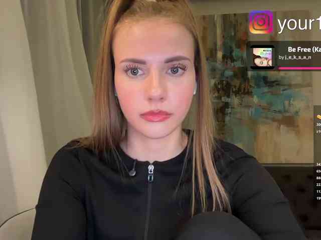 Изображение секс-шоу модели -VikkiL0vesCheese- Изображение секс-шоу модели -VikkiL0vesCheese-