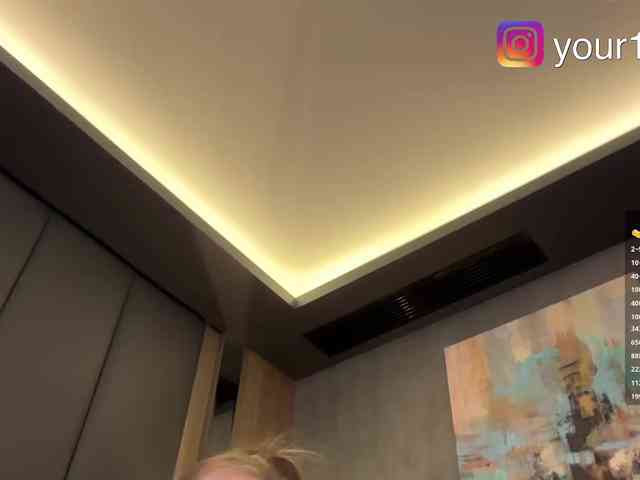 Изображение секс-шоу модели -VikkiL0vesCheese- Изображение секс-шоу модели -VikkiL0vesCheese-