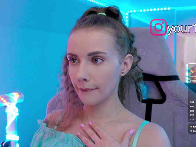 Изображение секс-шоу модели -VikkiL0vesCheese-